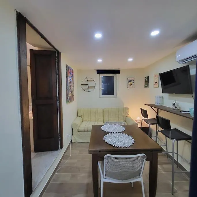 Santa Chiara Attic , 4 Floor No Elevator Διαμέρισμα Νάπολη