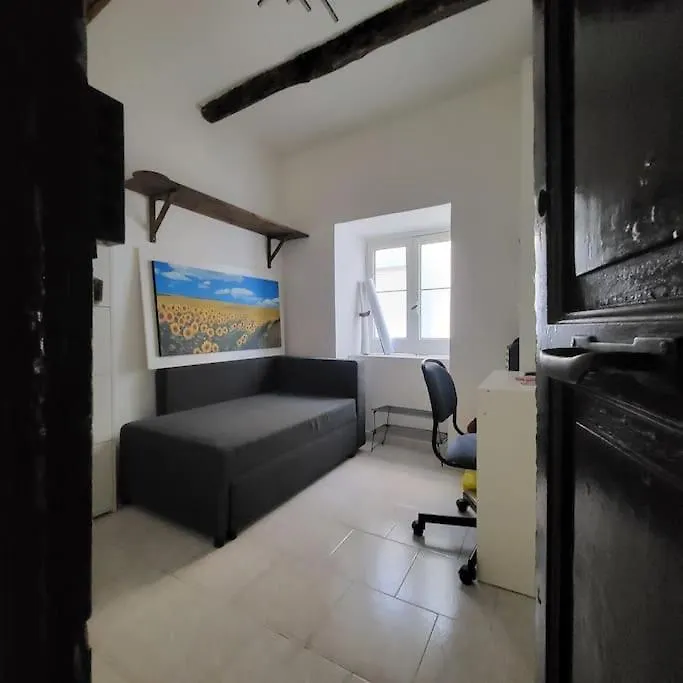 Santa Chiara Attic , 4 Floor No Elevator Apartment Naples
